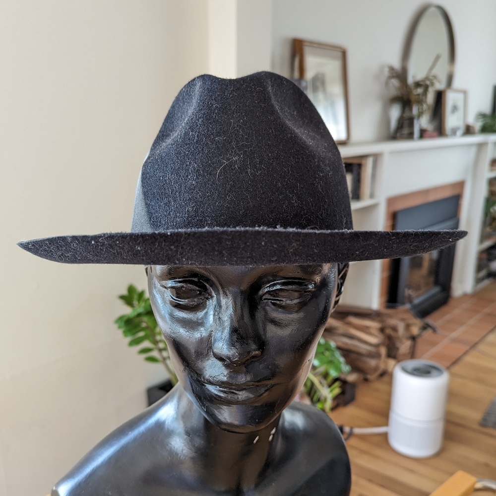 Reinard Plank Black with dye Wool Hat